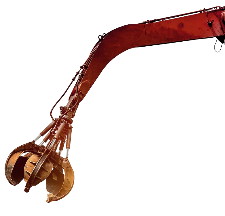 Cette image présente une grue industrielle rouge équipée d'une pince de préhension pour la manipulation de matériaux lourds, comme le métal ou les déchets. La grue est représentée avec un long bras articulé et une pince à plusieurs dents, qui permettent de saisir et de déplacer de grandes quantités de matières. Le fond noir isole la grue, mettant en évidence sa structure robuste et sa couleur vive. | Recyclage LGI